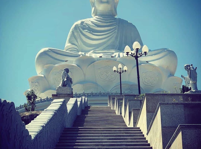 Địa điểm du lịch Quy Nhơn chùa Ông Núi