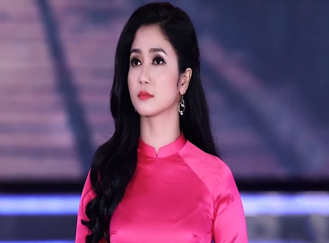 Ca sĩ Phương Anh