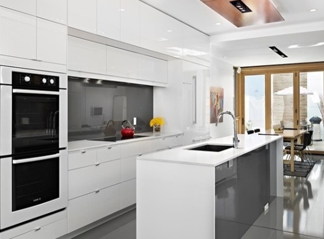 Tủ bếp thông minh âm tường cho nhà bếp hiện đại